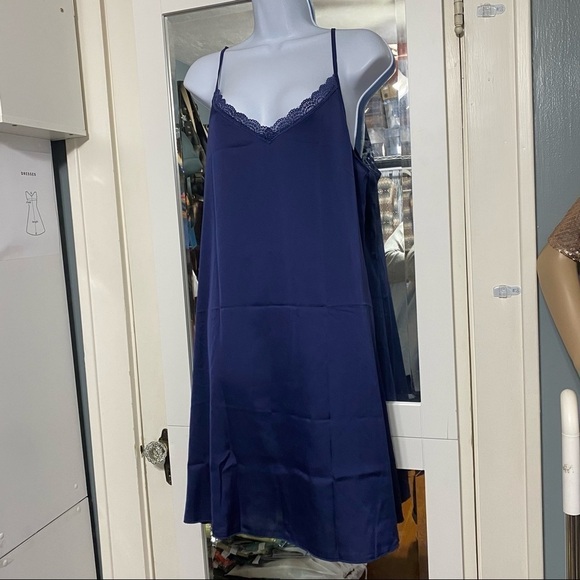 NWOT femofit satin slip dress or gown medium - Picture 4 of 5